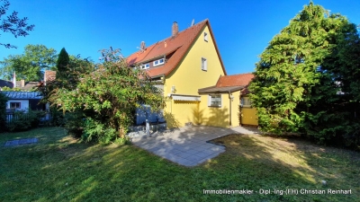 kleines variables Siedlerhaus auf schönem Grundstück in Ziegelstein