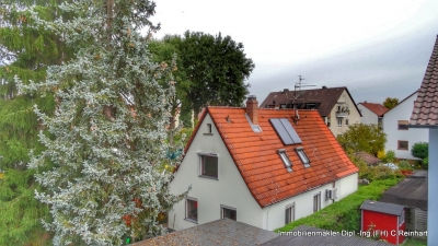 Einfamilienhaus auf schönem Grundstück in Erlangen Eltersdorf